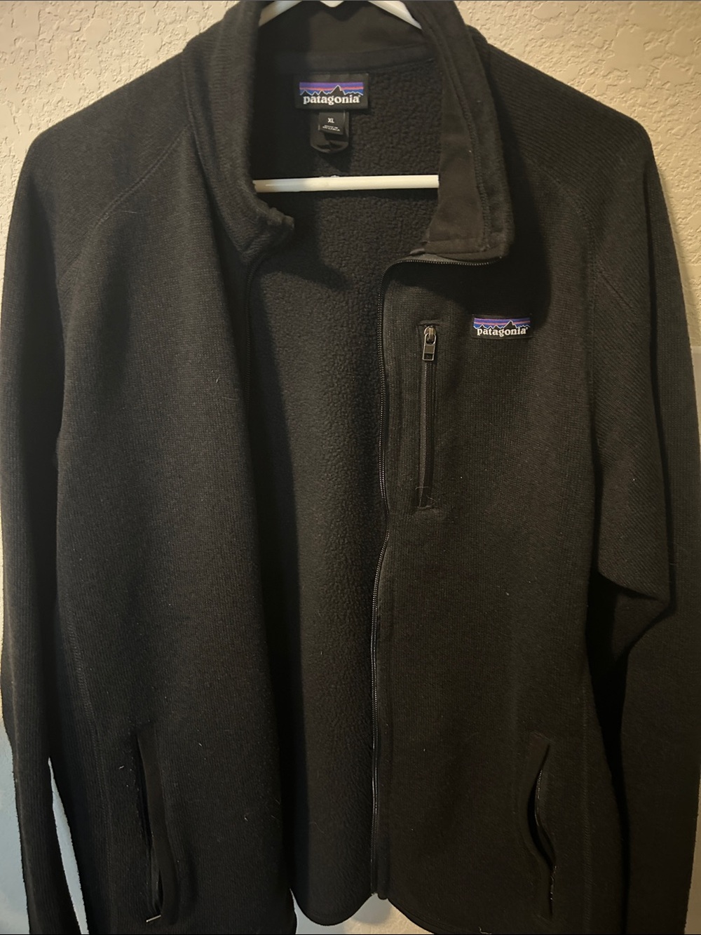 Patagonia Men’s Black Full-Zip Fleece Jacket